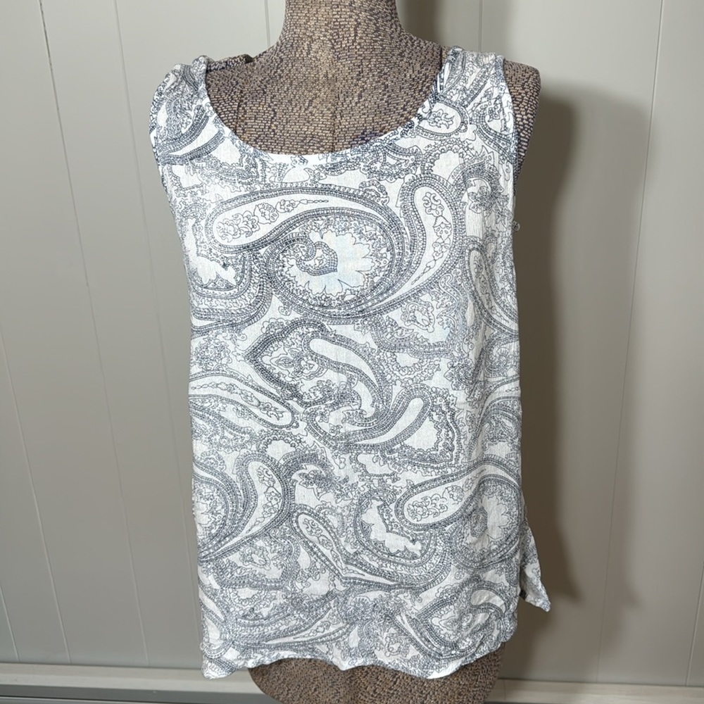 Anthony Richard’s Womens Large Navy and White Sleeveless Blouse Pattern